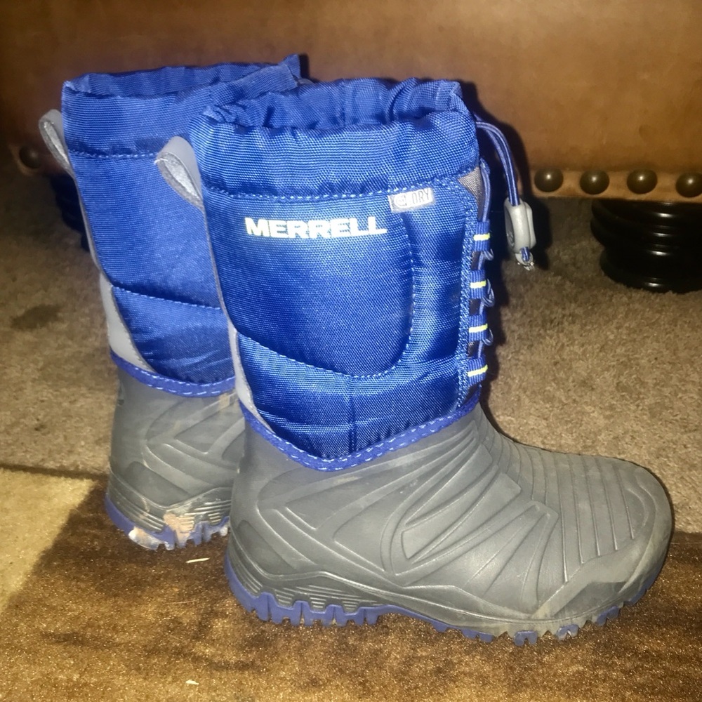 Merrel snow boots size 11, like new